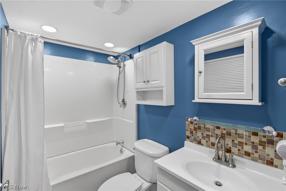 533 Tollis Parkway Broadview Heights OH 44147