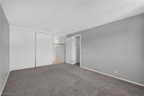 533 Tollis Parkway Broadview Heights OH 44147