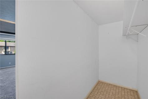 533 Tollis Parkway Broadview Heights OH 44147