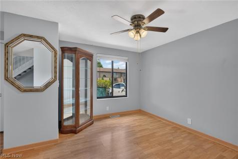 533 Tollis Parkway Broadview Heights OH 44147