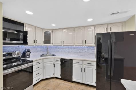 533 Tollis Parkway Broadview Heights OH 44147