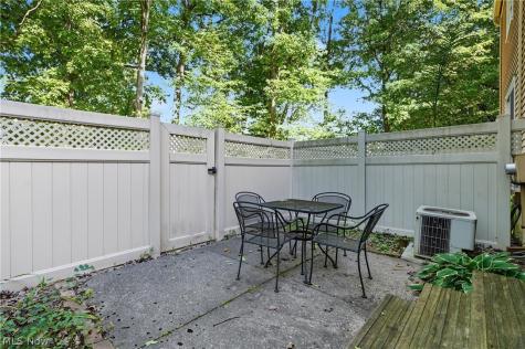3963 Lake Run Boulevard Stow OH 44224