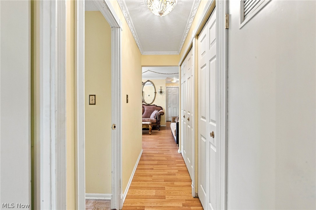 1402 Golden Gate Boulevard Mayfield Heights OH 44124