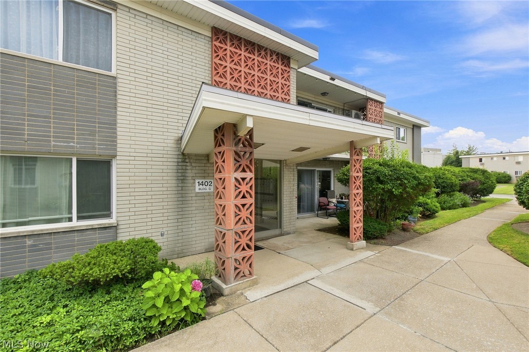 1402 Golden Gate Boulevard Mayfield Heights OH 44124