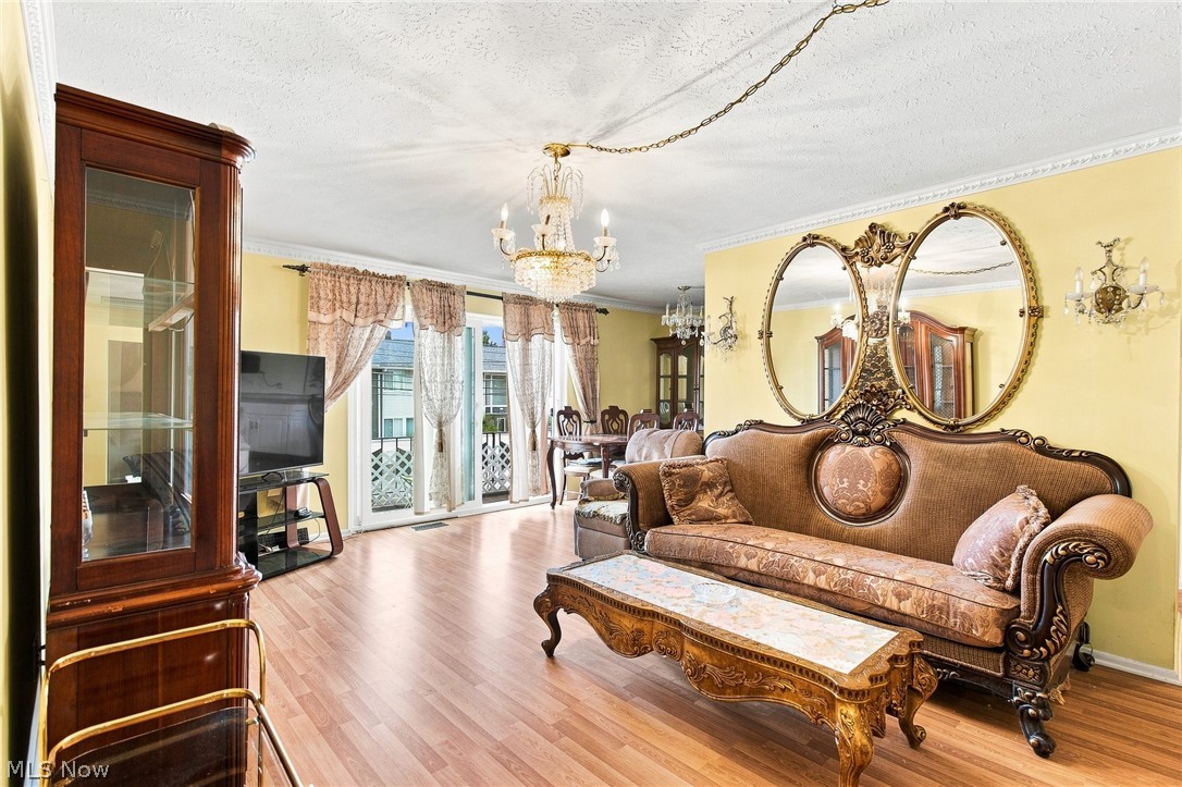 1402 Golden Gate Boulevard Mayfield Heights OH 44124