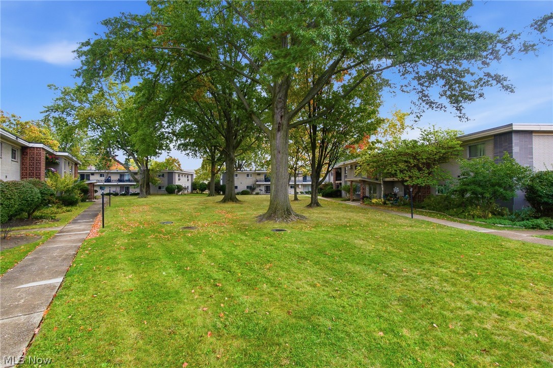 1402 Golden Gate Boulevard Mayfield Heights OH 44124