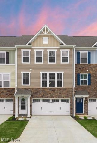 1422 Chateau Place Avon OH 44011