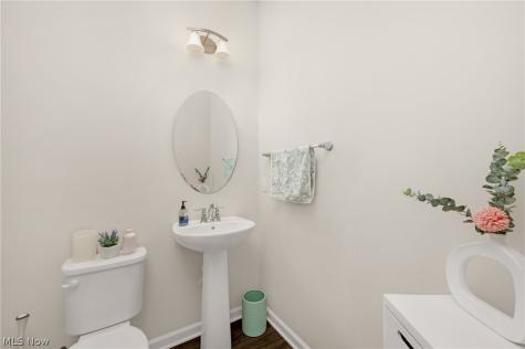 1422 Chateau Place Avon OH 44011