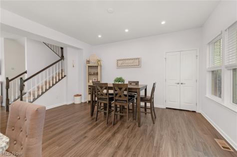 1422 Chateau Place Avon OH 44011
