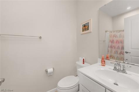 1422 Chateau Place Avon OH 44011
