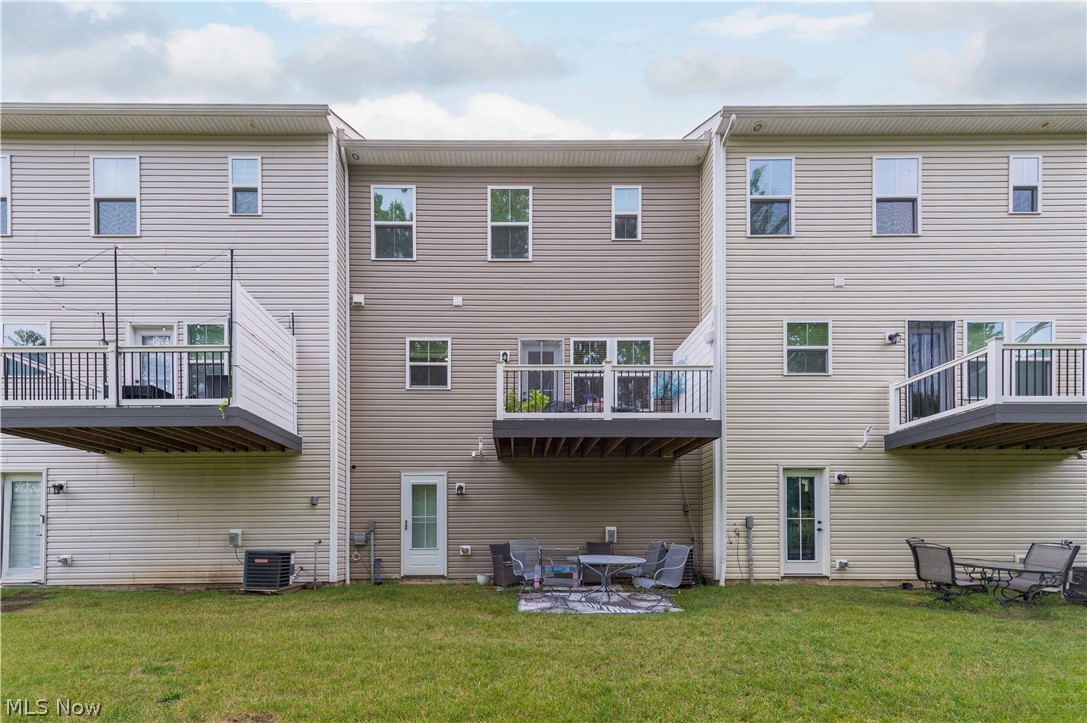 1422 Chateau Place Avon OH 44011