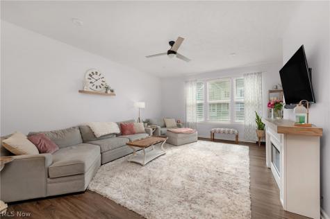 1422 Chateau Place Avon OH 44011