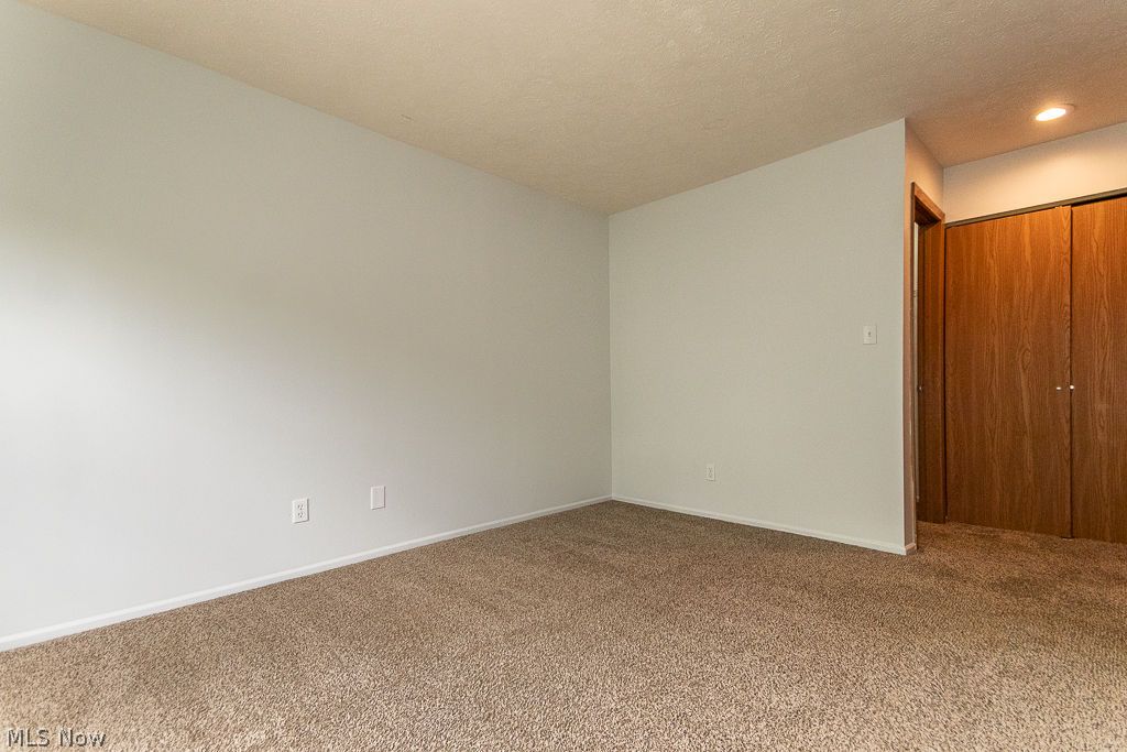 2003 Stoney Run Circle Broadview Heights OH 44147