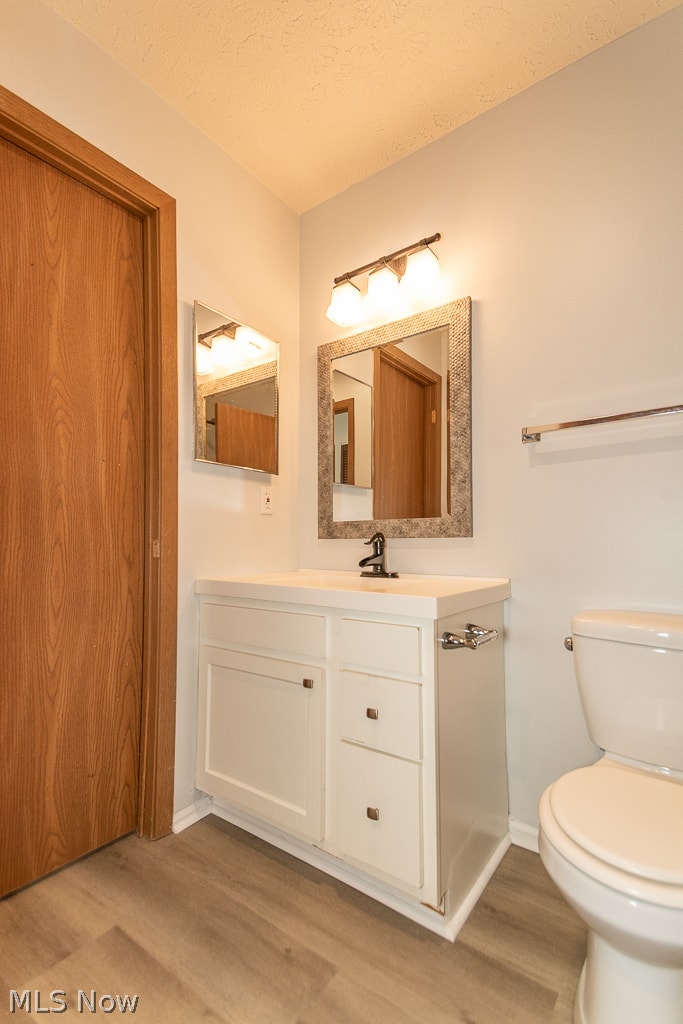 2003 Stoney Run Circle Broadview Heights OH 44147