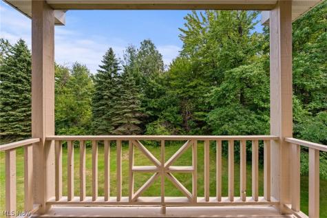 443 Eagle Trace Mayfield Heights OH 44124