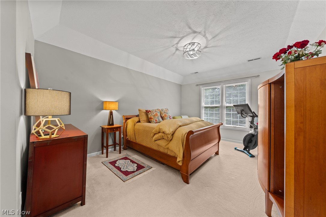 443 Eagle Trace Mayfield Heights OH 44124