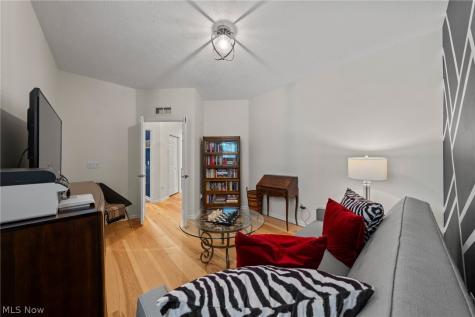443 Eagle Trace Mayfield Heights OH 44124