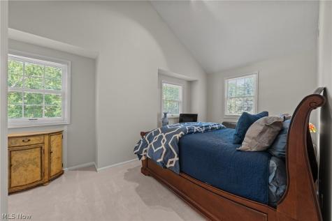 443 Eagle Trace Mayfield Heights OH 44124