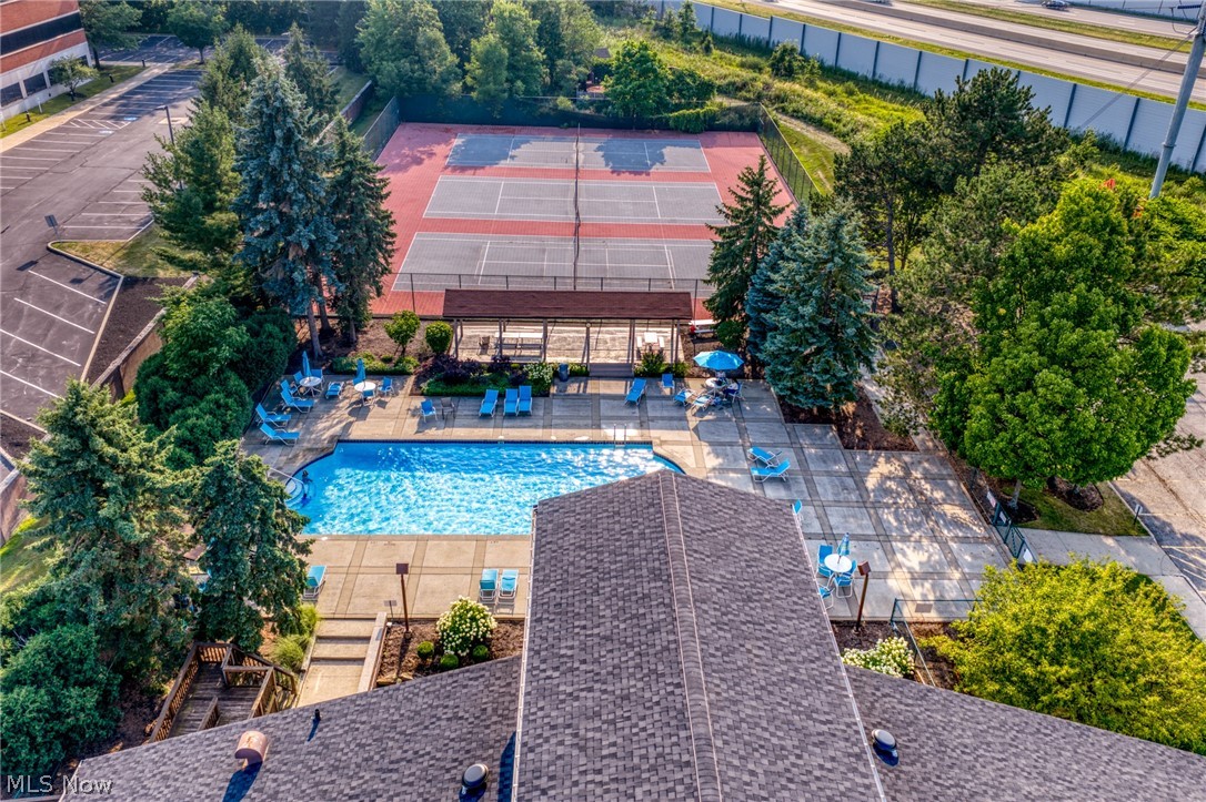 443 Eagle Trace Mayfield Heights OH 44124