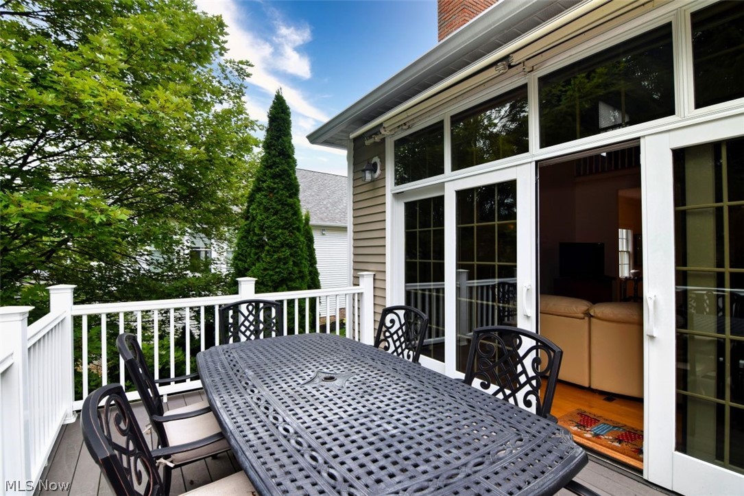 8205 Knolls Way Chagrin Falls OH 44023