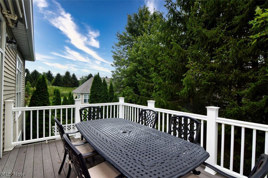 8205 Knolls Way Chagrin Falls OH 44023