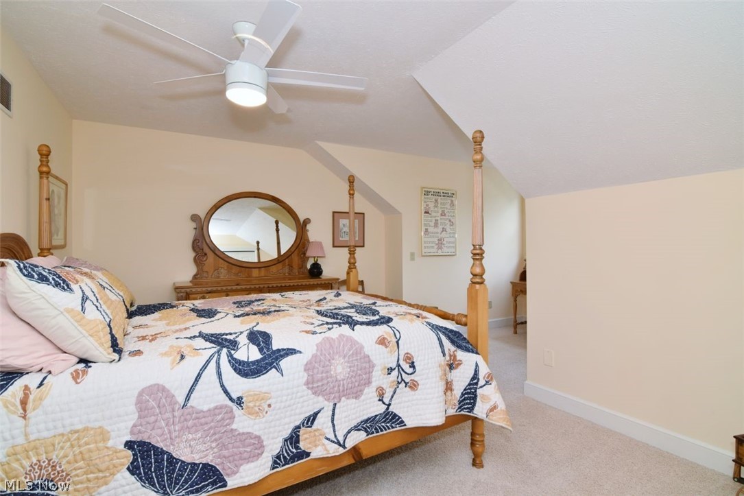 8205 Knolls Way Chagrin Falls OH 44023