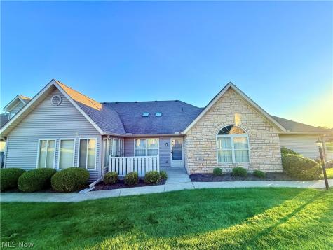 1460 Laurenbrook Lane NE Massillon OH 44646