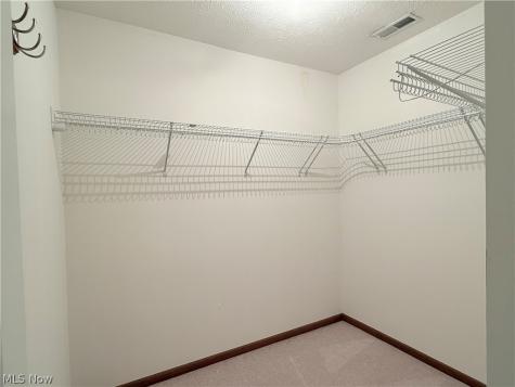 1460 Laurenbrook Lane NE Massillon OH 44646