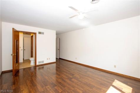 4126 Swanson Wooster OH 44691