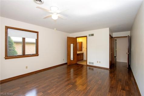 4126 Swanson Wooster OH 44691