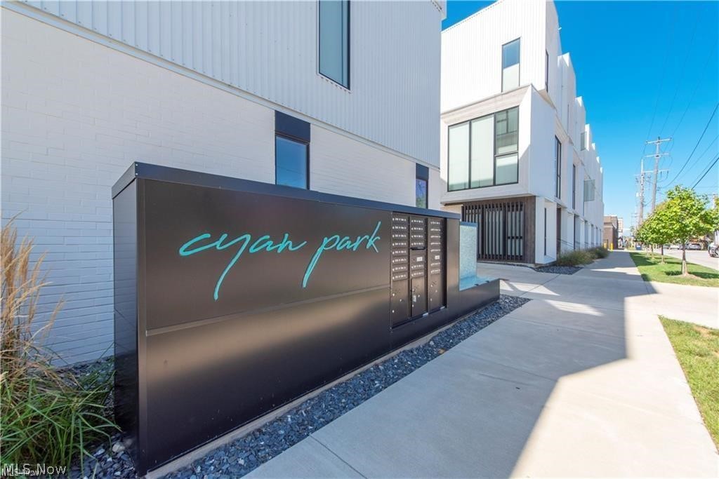 1320 W 58th Street Cleveland OH 44102