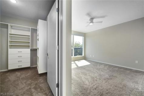1320 W 58th Street Cleveland OH 44102
