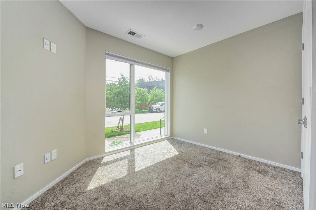 1320 W 58th Street Cleveland OH 44102