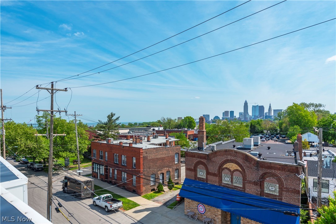 1320 W 58th Street Cleveland OH 44102