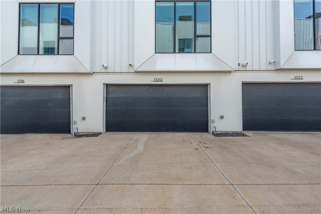 1320 W 58th Street Cleveland OH 44102