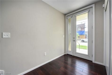 1320 W 58th Street Cleveland OH 44102