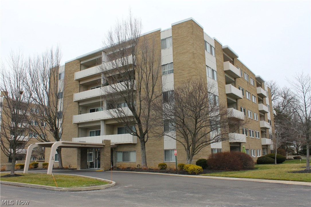 2089 Wooster Road Rocky River OH 44116