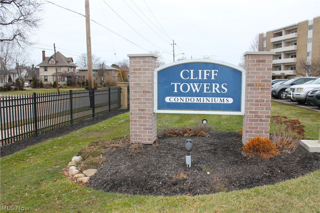 2089 Wooster Road Rocky River OH 44116