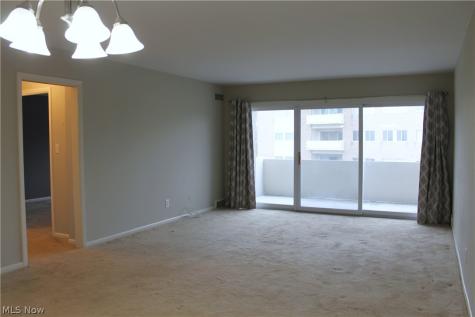 2089 Wooster Road Rocky River OH 44116
