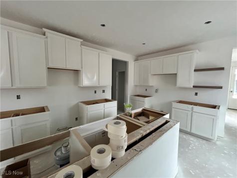 5079 Shepherds Glen Willoughby OH 44094