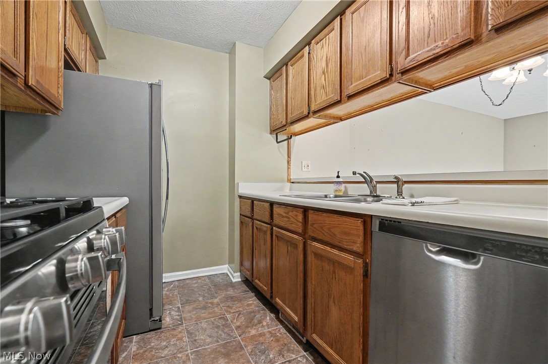 2412 Wrens Drive S Stow OH 44224