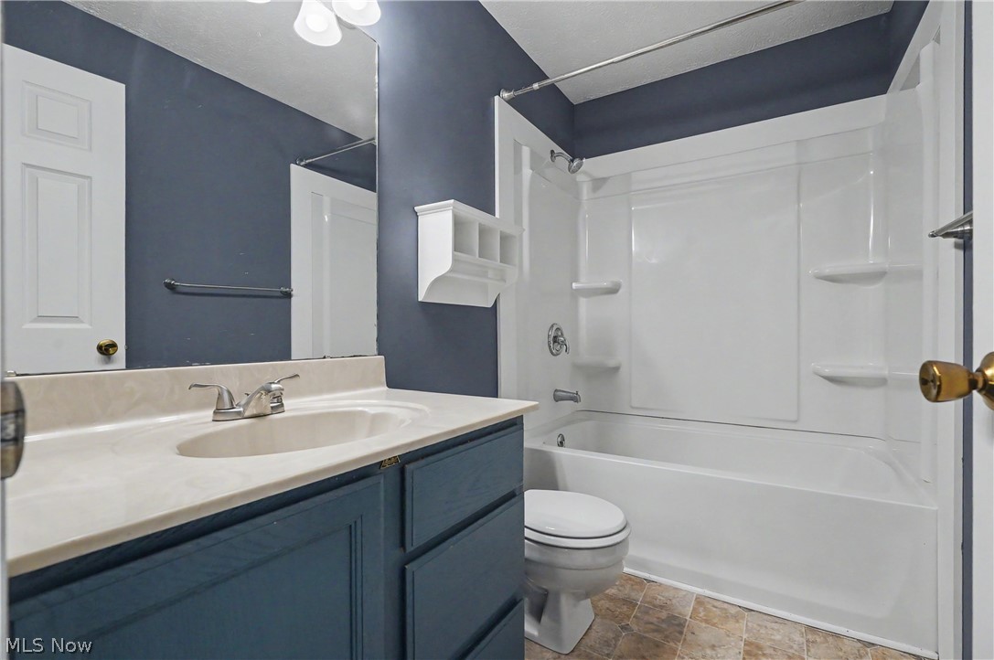 2412 Wrens Drive S Stow OH 44224