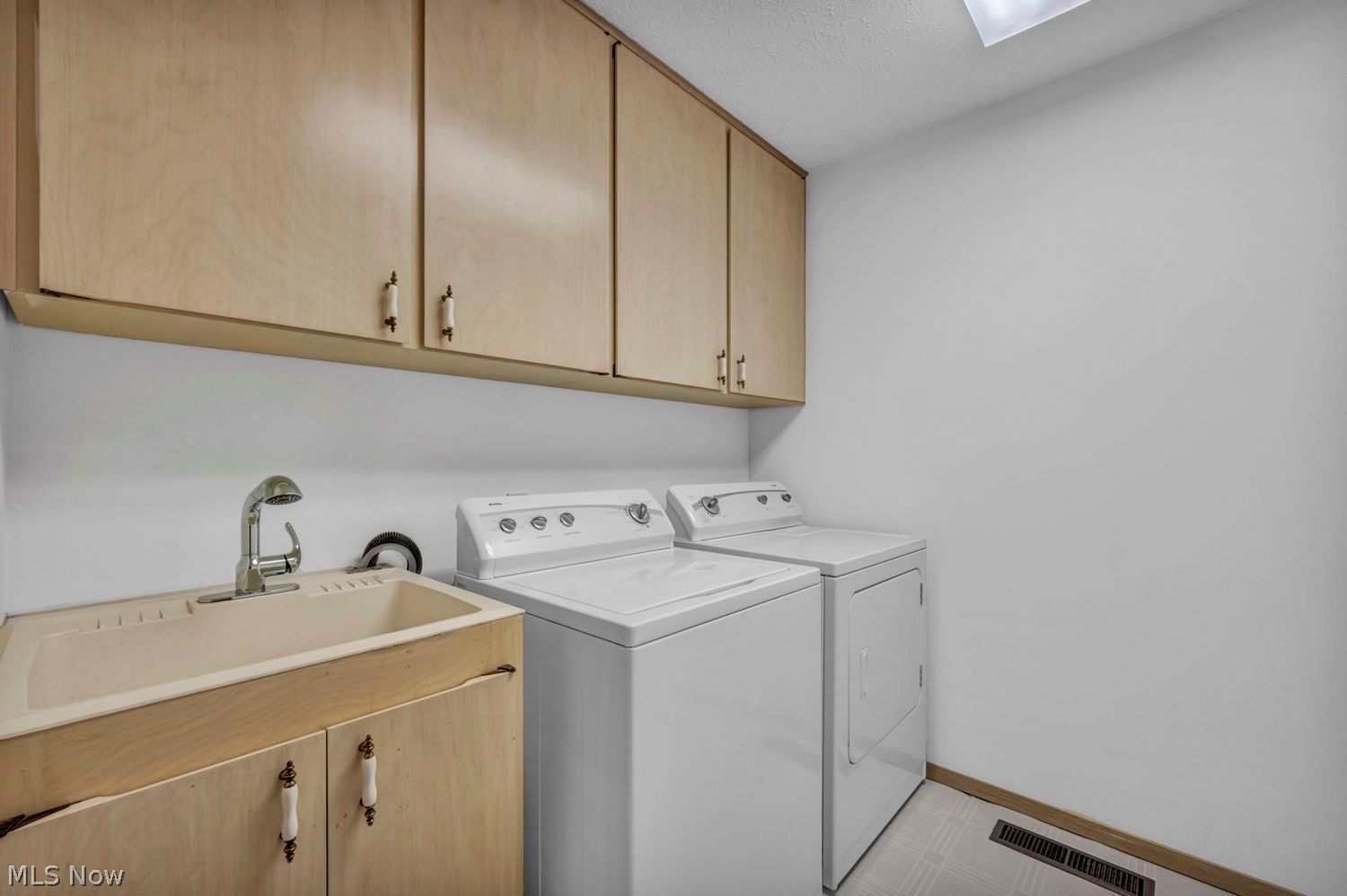 12599 Doria Court Strongsville OH 44149