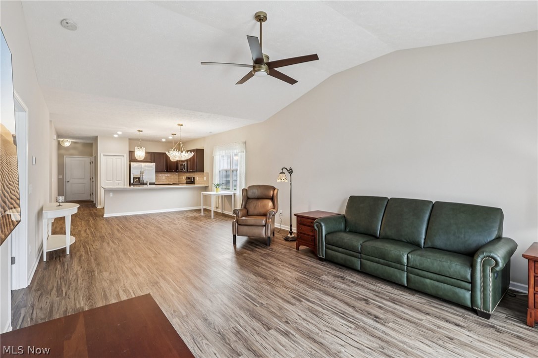 271 Silver Spring Circle Elyria OH 44035