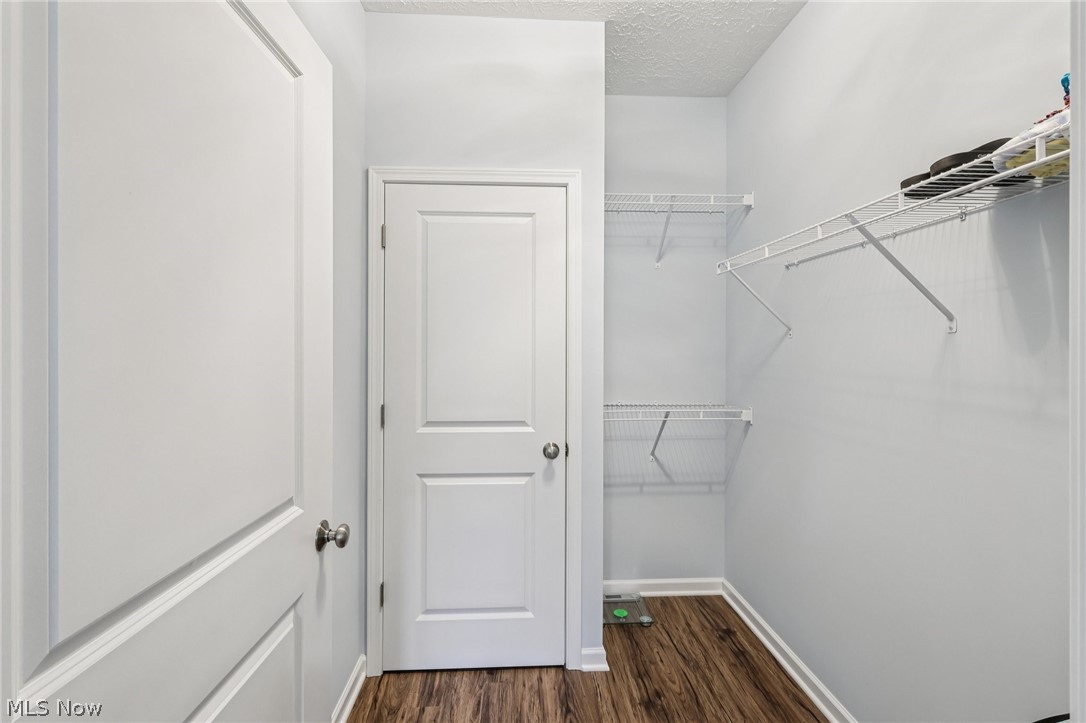 271 Silver Spring Circle Elyria OH 44035
