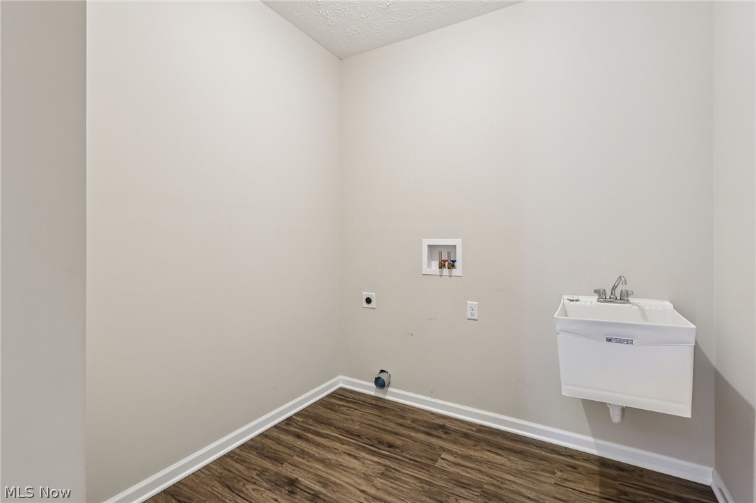 271 Silver Spring Circle Elyria OH 44035