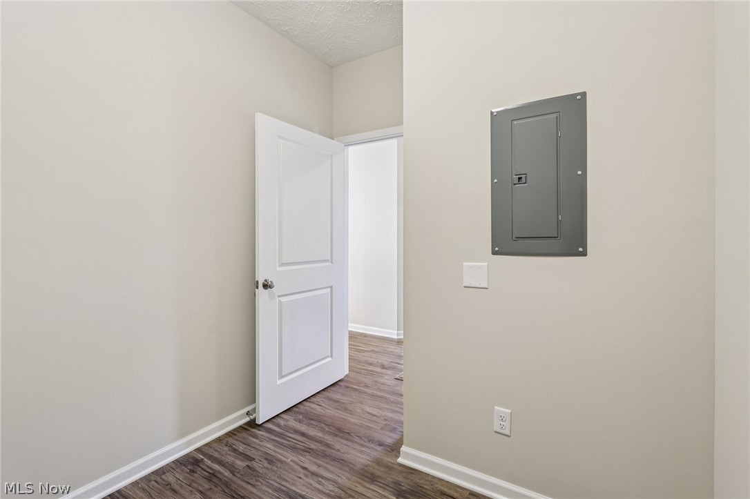 271 Silver Spring Circle Elyria OH 44035