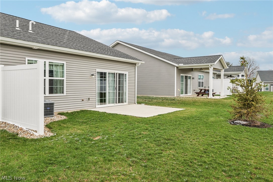 271 Silver Spring Circle Elyria OH 44035