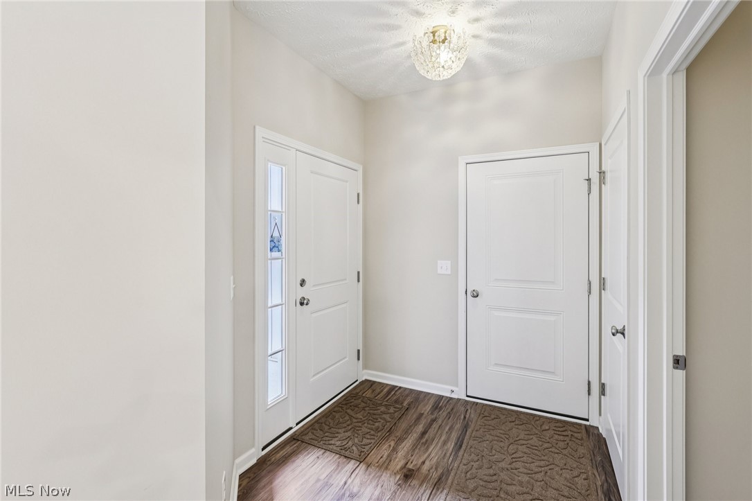 271 Silver Spring Circle Elyria OH 44035