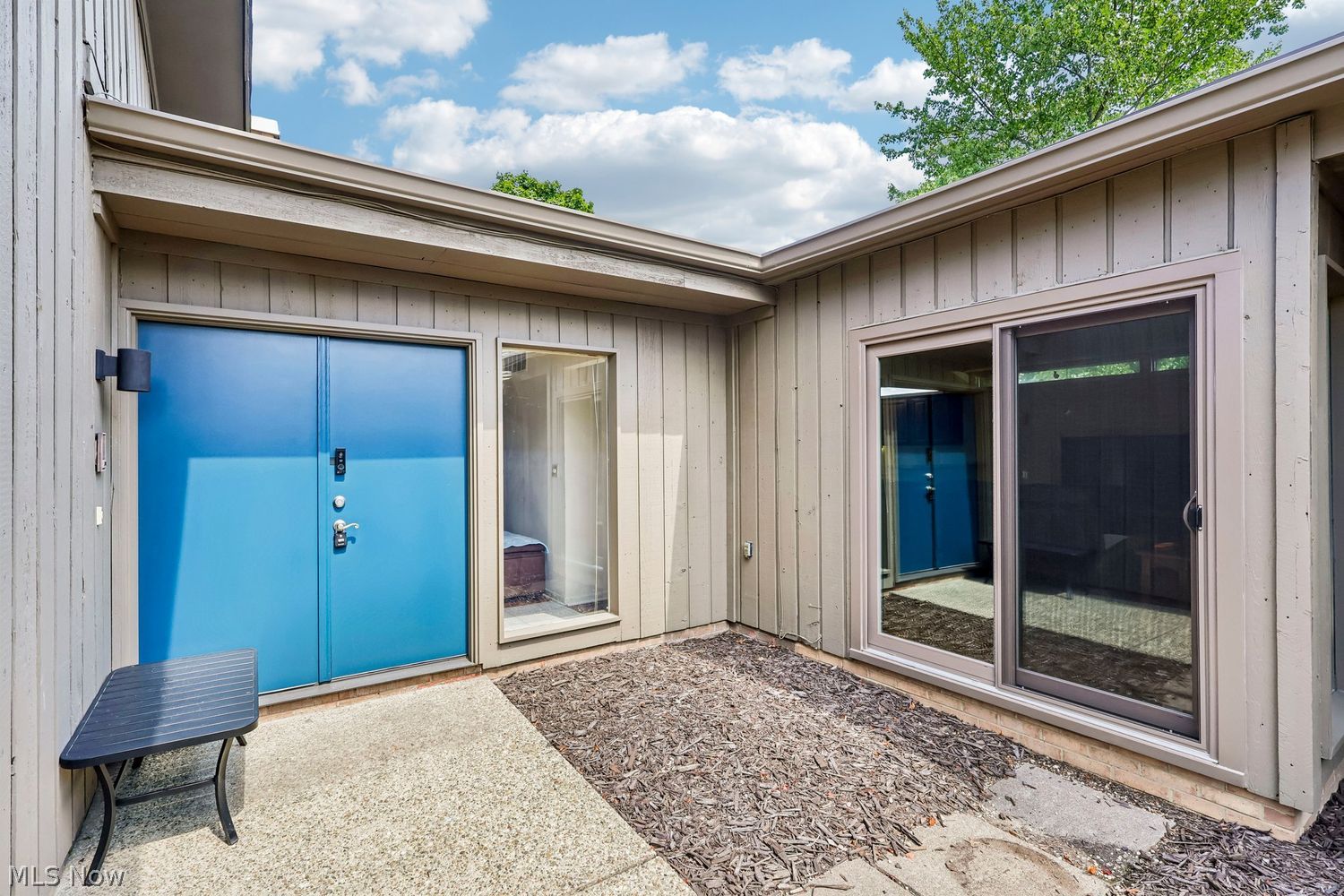 470-21 Willow Circle Aurora OH 44202